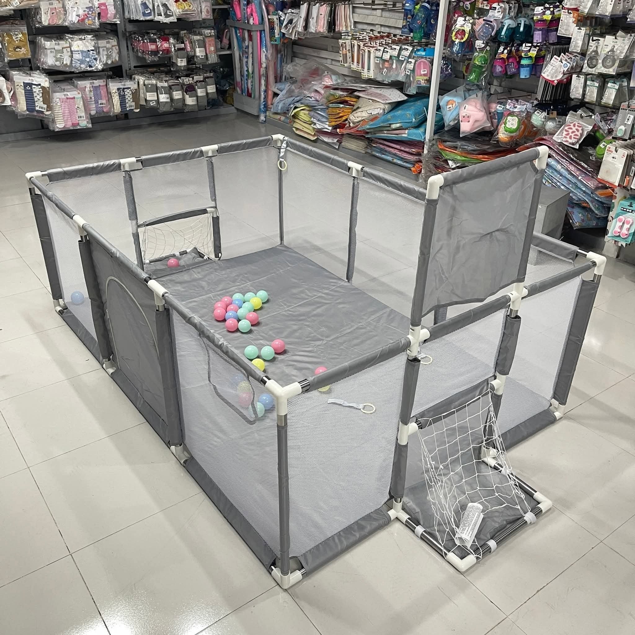 645411228_1768128451206001_6627066945135842738_n 120 x 180cm Rectangular Baby Playpen / Safety Fence with 30 Soft Balls – Spacious Kids Activity Play Yard for Crawling, Standing and Playing - Image 1