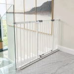 Children’s Safety Gate – Practical Baby Barrier for Stairs, Kitchens & Doorways - Image 2